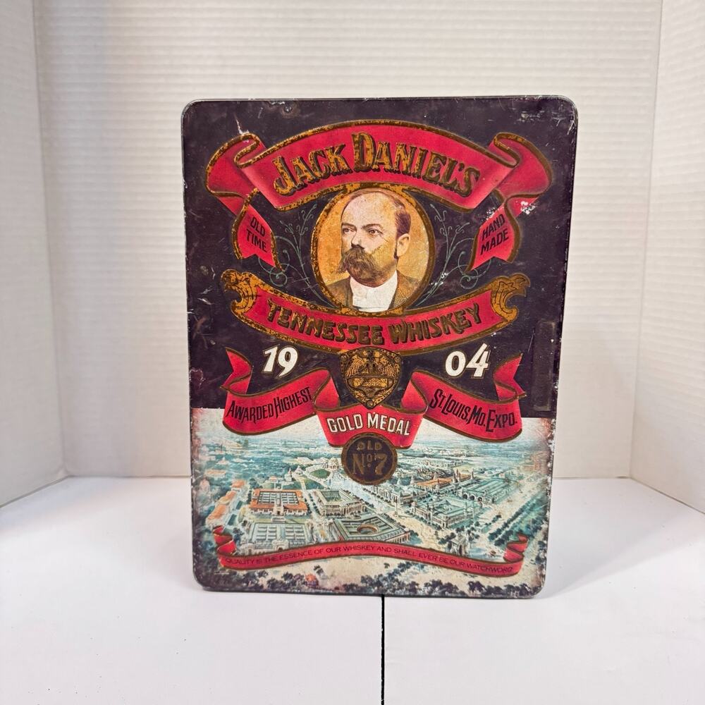 Vintage Jack Daniels Whiskey 1904 Gold Medal Hinged Tin Box St Louis Worlds Fair